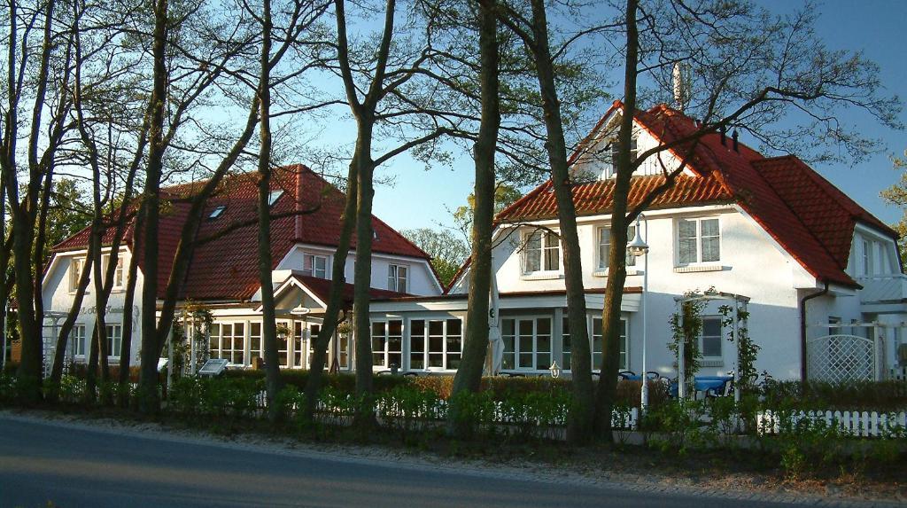 Hotel Haus Kranich Prerow Eksteriør billede
